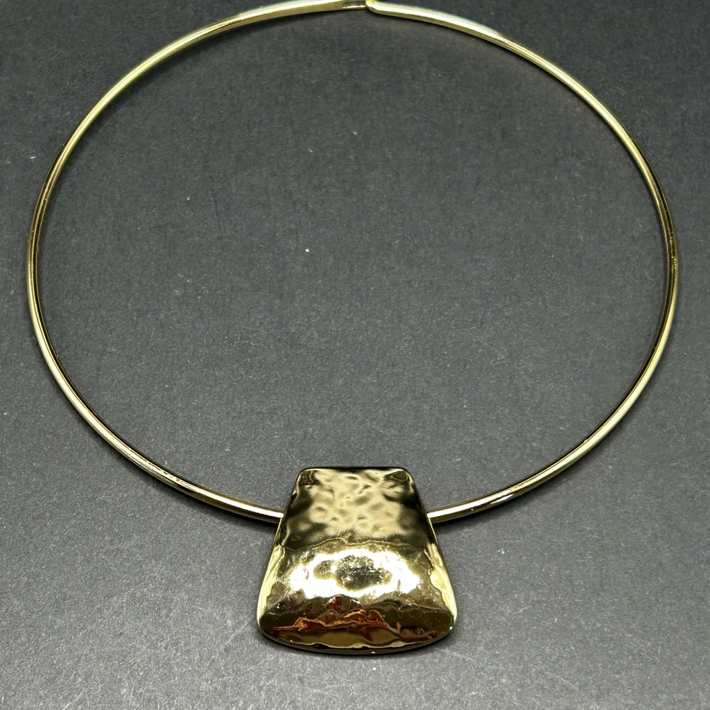 Robert Lee Morris Rlm Soho Gold Plated Torque Collar Hammered Pendant Necklace